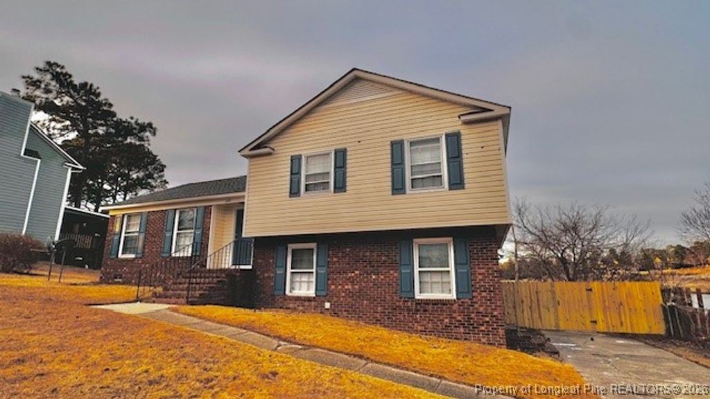 Photo of 382 Saddle Ridge Road, Fayetteville, NC 28311 (MLS # 755468)