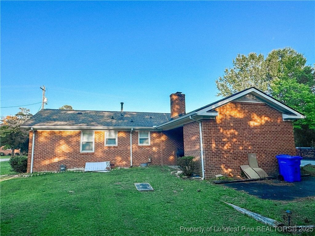 Photo of 332 Rainier Drive, Fayetteville, NC 28314 (MLS # 754581)