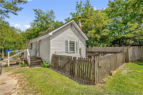Tiny photo for 318 N Elm Street N, Maxton, NC 28364 (MLS # 765879)