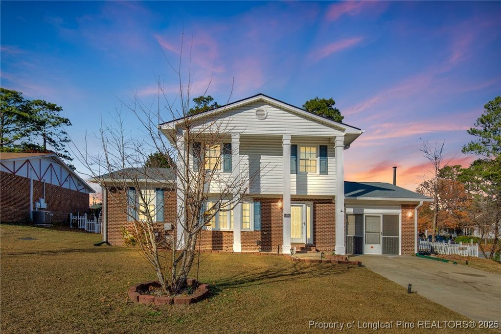 Photo of 6806 Beaverstone Drive, Fayetteville, NC 28314 (MLS # 754116)