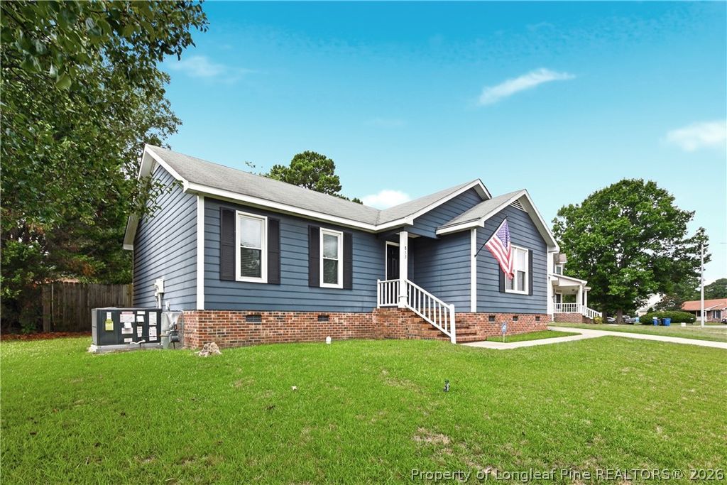 Photo of 853 Santiato Drive, Fayetteville, NC 28314 (MLS # 764624)