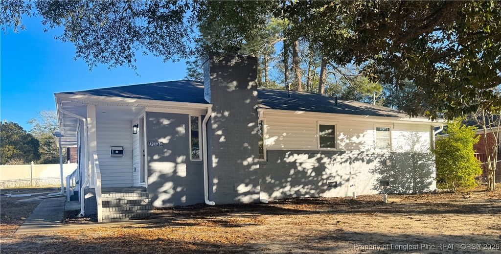 Photo of 1918 Stanberry Street, Fayetteville, NC 28301 (MLS # 756099)