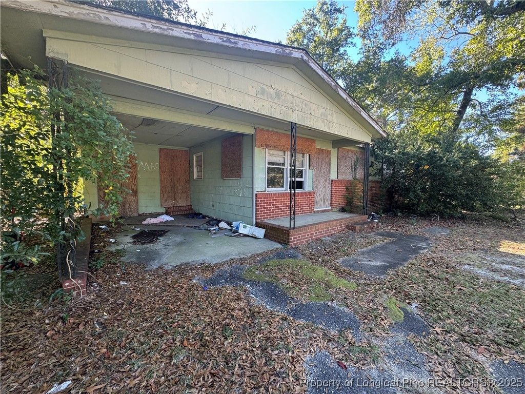 Photo of 1622 Shaw Road, Fayetteville, NC 28311 (MLS # 751868)