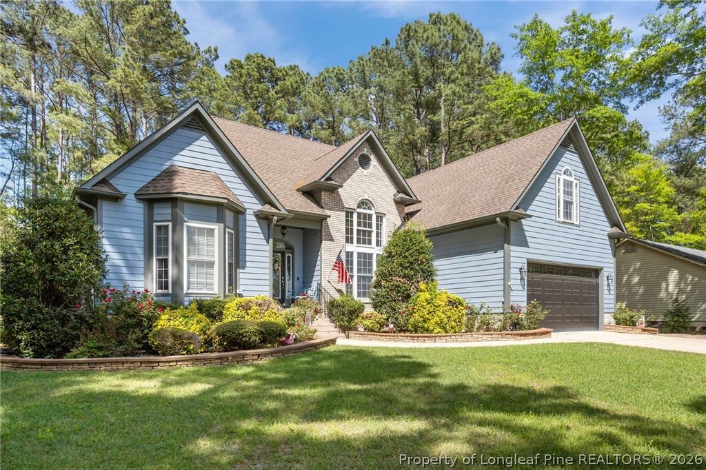 Photo of 95 Crystal Point, Sanford, NC 27332 (MLS # 759903)