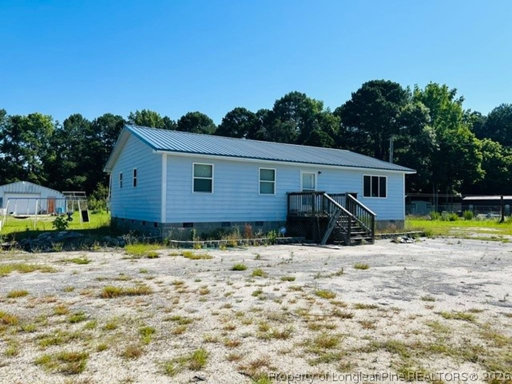 Photo of 4579 Pine Log Road, Lumberton, NC 28360 (MLS # 763826)