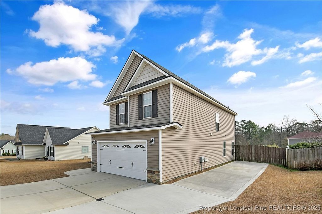 Photo of 5227 Goshawk Drive, Hope Mills, NC 28348 (MLS # 755403)