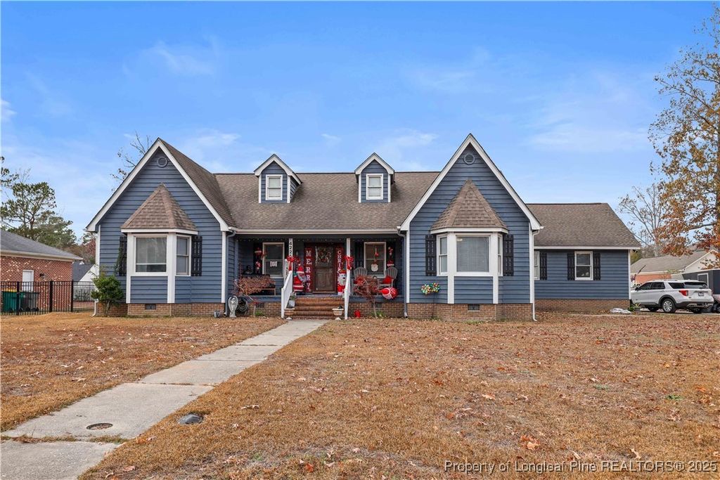 Photo of 4225 Manchester Lane, Lumberton, NC 28360 (MLS # 754484)