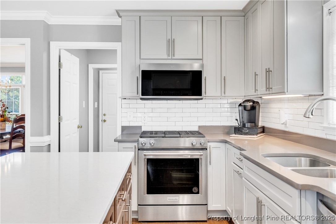 1110 Oakridge Boulevard