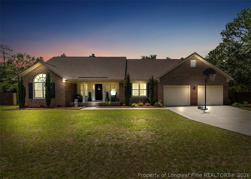Photo of 726 Foxcroft Drive, Fayetteville, NC 28311 (MLS # 766233)