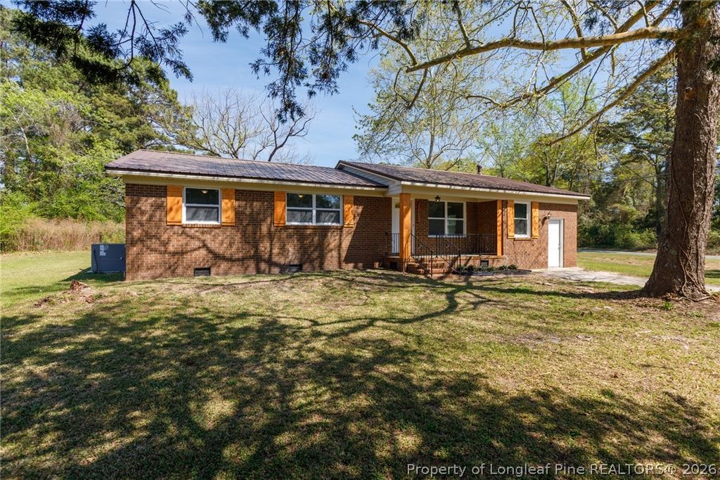 Photo of 1002 Able Street, Elizabethtown, NC 28337 (MLS # 759929)