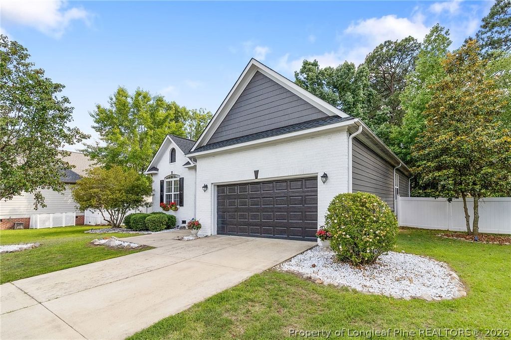 Photo of 327 Ridgeway Court, Fayetteville, NC 28311 (MLS # 763868)