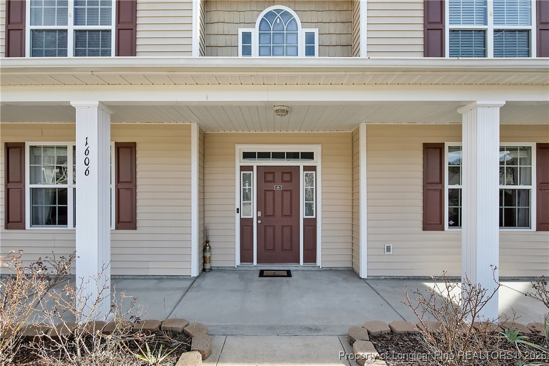 1606 Racehorse Court