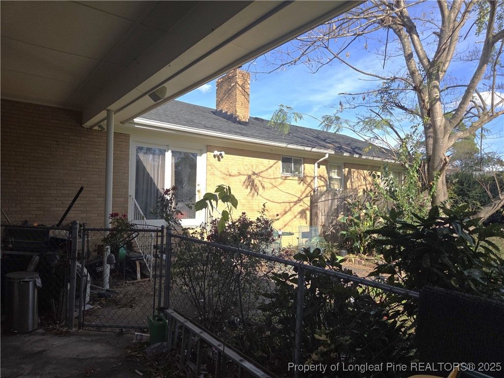 Photo of 402 Arlington Road, Lumberton, NC 28358 (MLS # 753926)