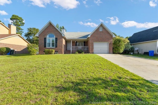 2241 CALISTA CIR, FAYETTEVILLE, NC 28304 - Image 9e1dfe58f7c6c8c193023c94a0cbd02e/3347783347