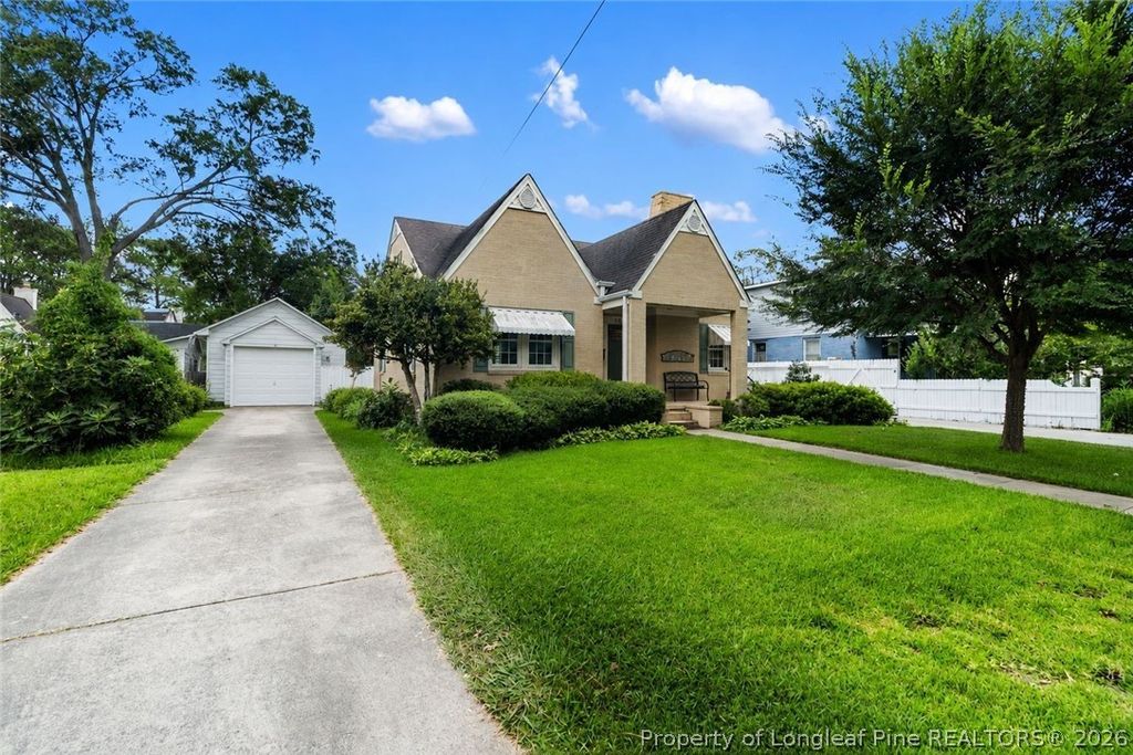 Photo of 1602 N N Chestnut Street, Lumberton, NC 28358 (MLS # 766432)