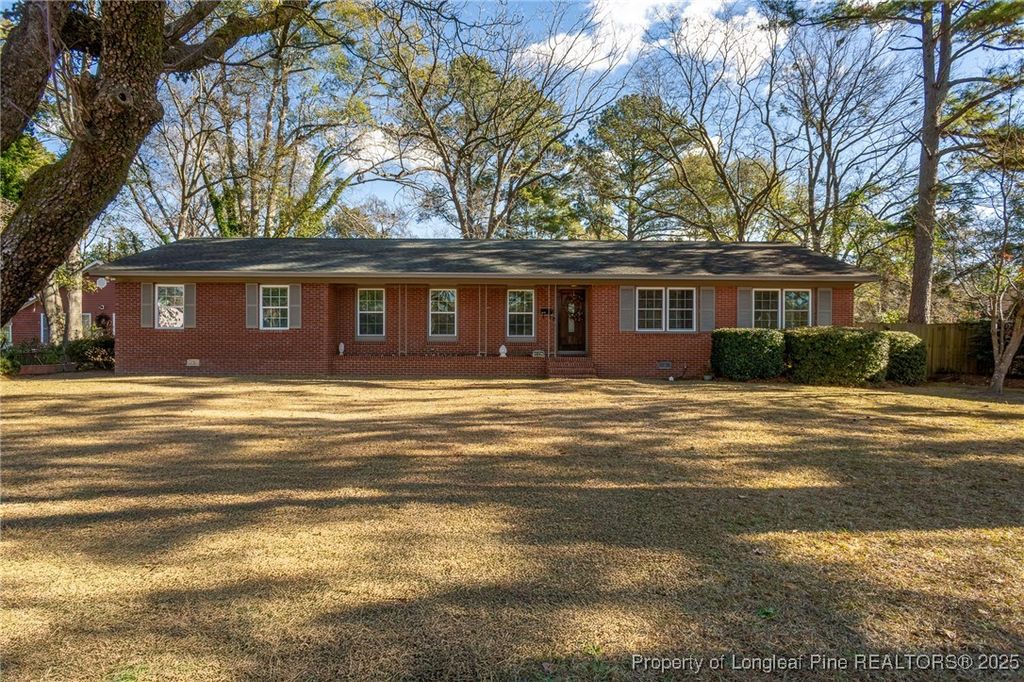 Photo of 3847 S MAIN Street, Hope Mills, NC 28348 (MLS # 754573)