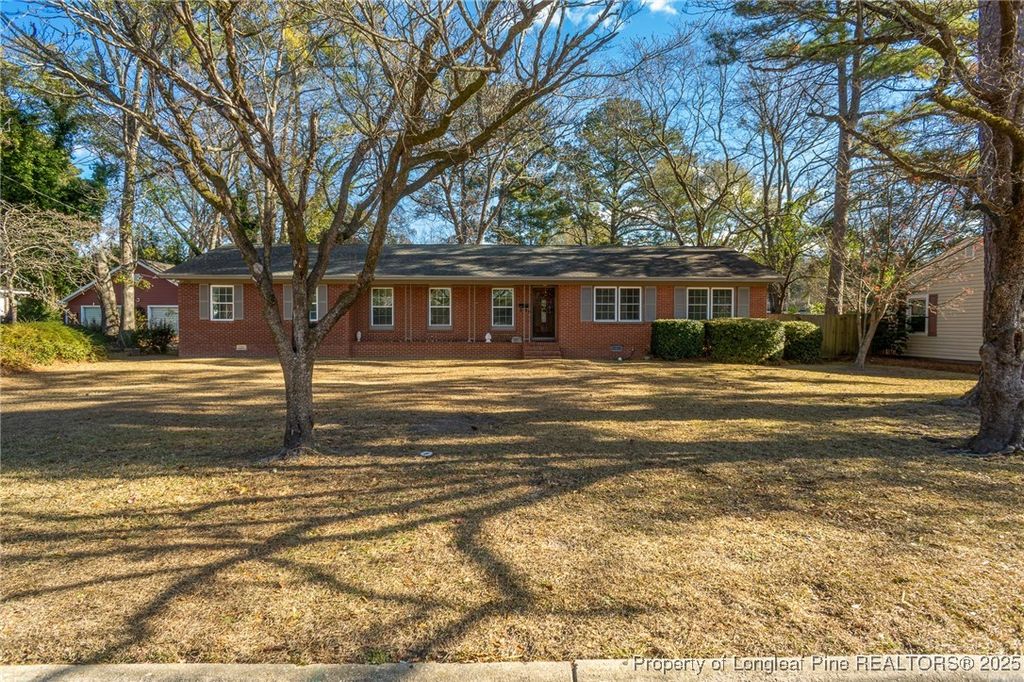 Photo of 3847 S MAIN Street, Hope Mills, NC 28348 (MLS # 754573)