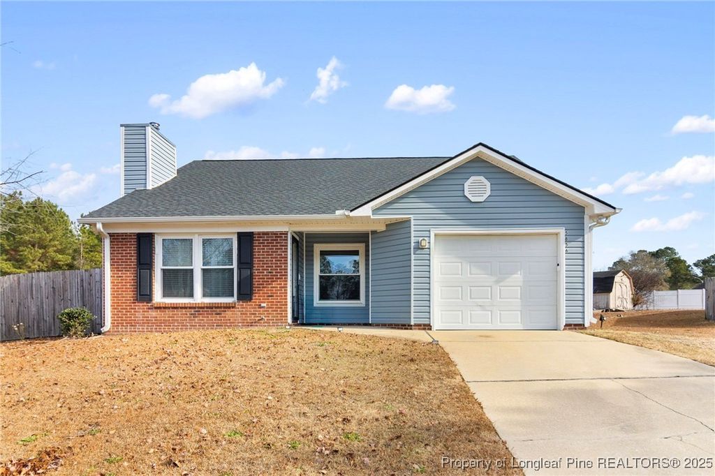 Photo of 5856 Corner Oaks Drive, Hope Mills, NC 28348 (MLS # 754525)