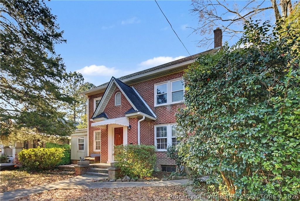 Photo of 207 Hillcrest Avenue, Fayetteville, NC 28305 (MLS # 756666)