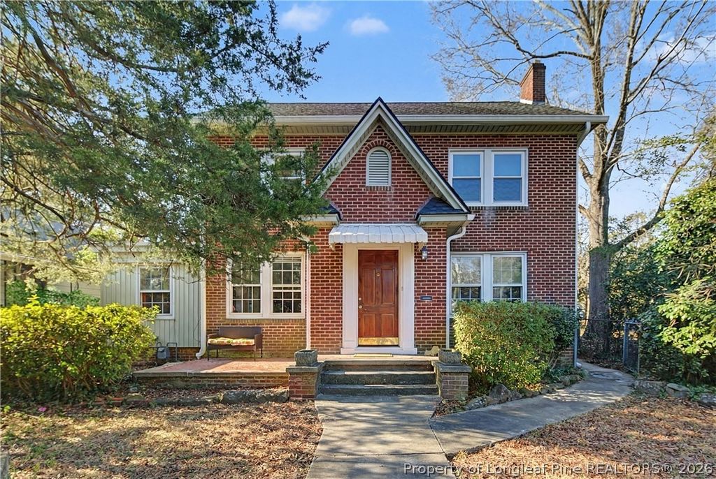 Photo of 207 Hillcrest Avenue, Fayetteville, NC 28305 (MLS # 756666)