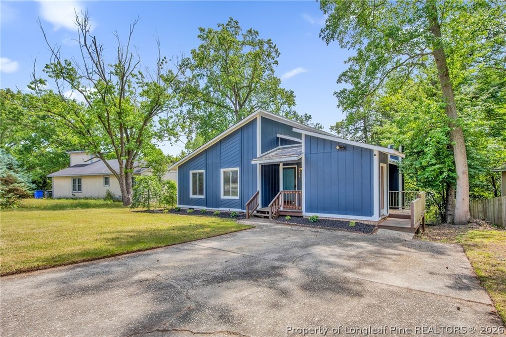 Photo of 5915 Laguna Drive, Fayetteville, NC 28314 (MLS # 762199)