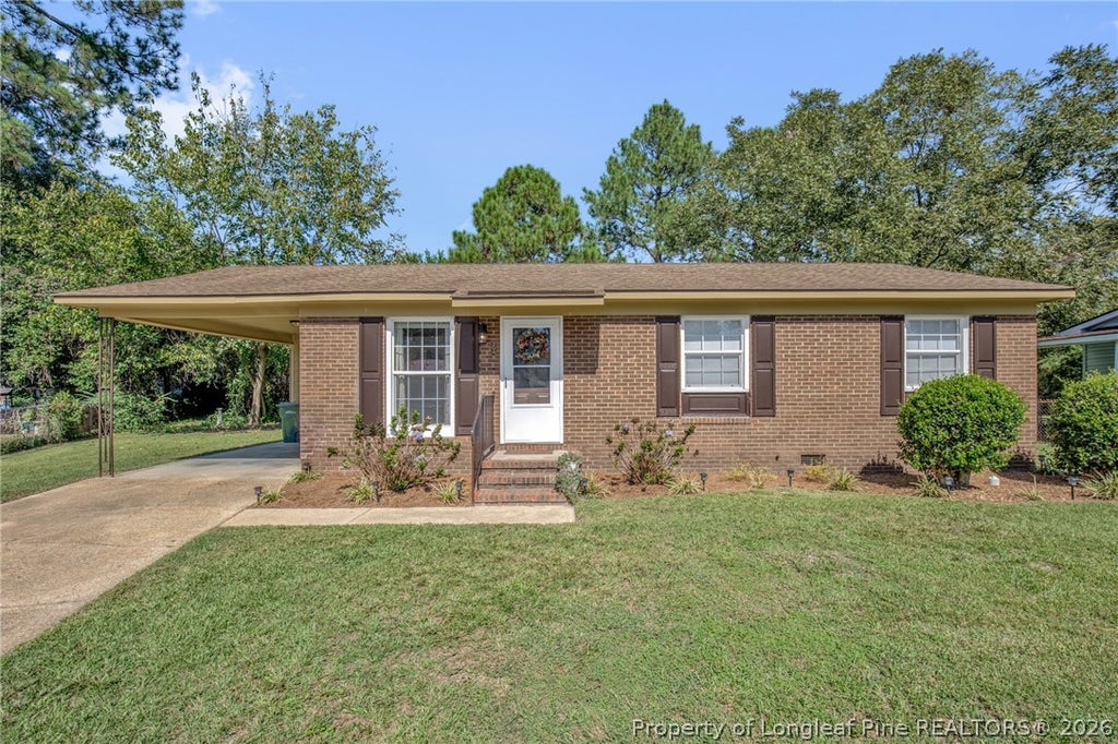 Photo of 304 Bighorn Drive, Fayetteville, NC 28303 (MLS # 771094)