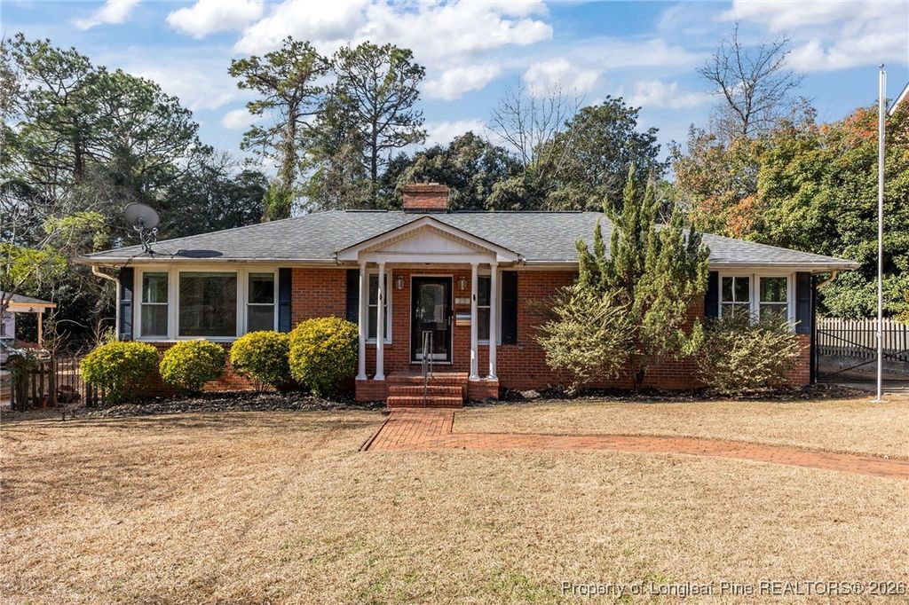 Photo of 316 Pinecrest Drive, Fayetteville, NC 28305 (MLS # 756349)