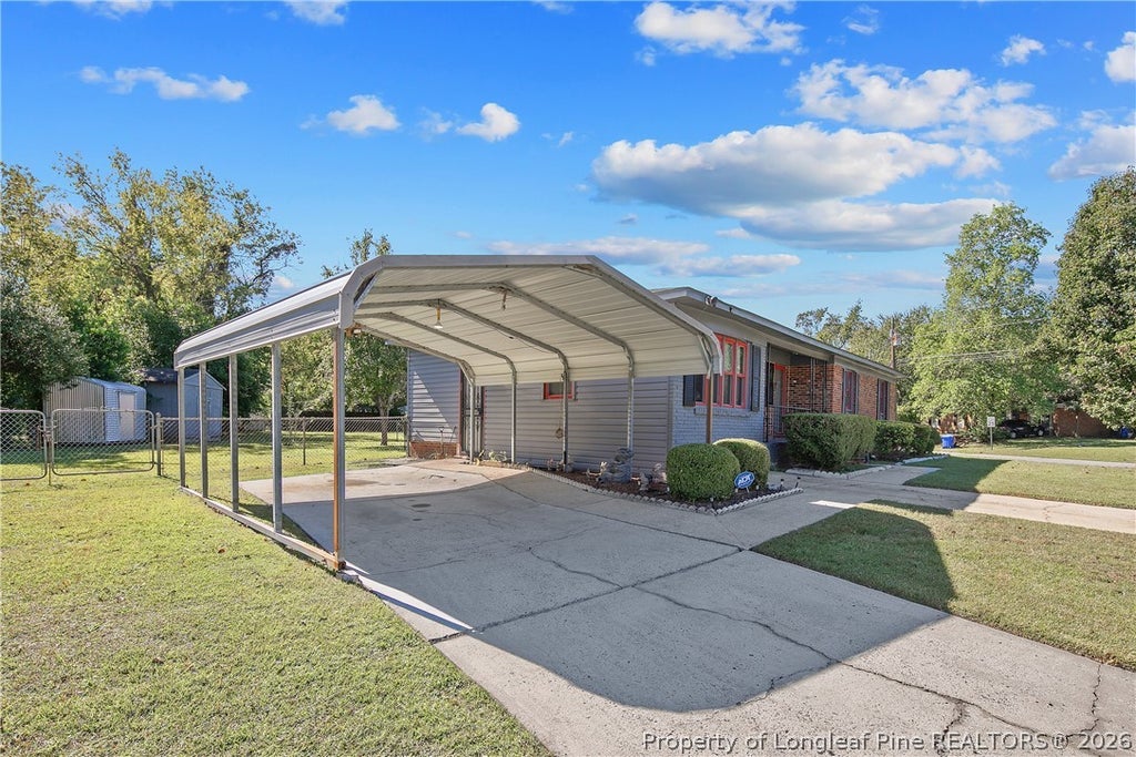 Photo of 338 Tucson Drive, Fayetteville, NC 28303 (MLS # 771304)