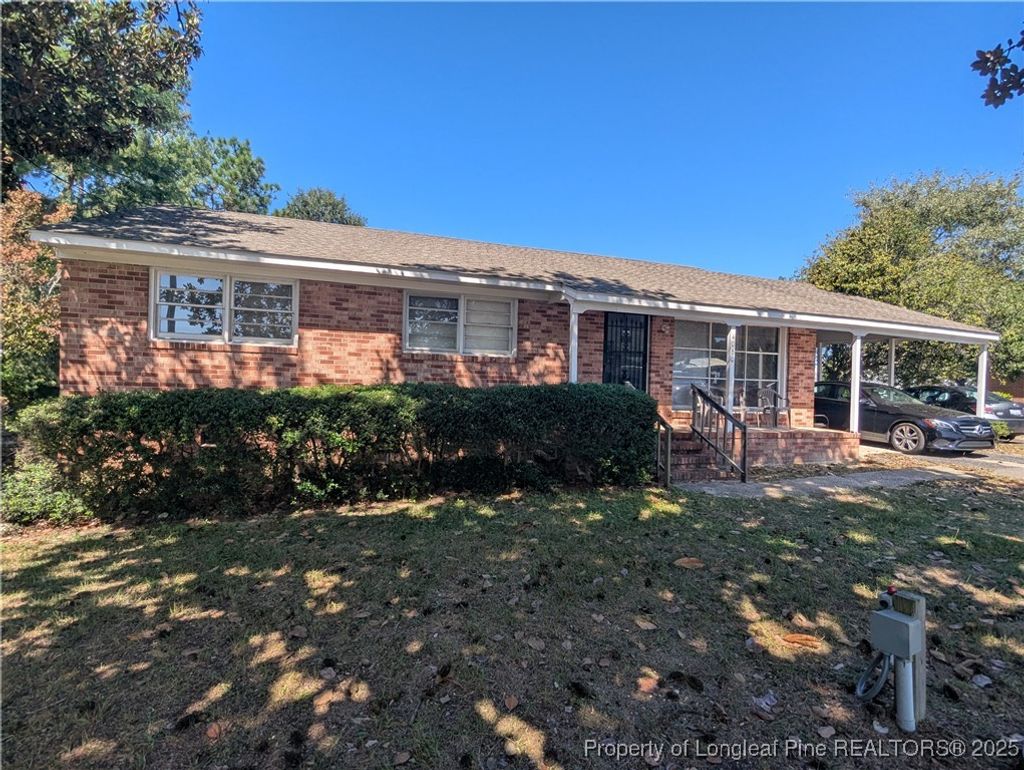 Photo of 4060 Legion Road, Hope Mills, NC 28348 (MLS # 752611)