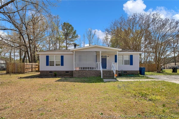 518 INVERARY DR, RAEFORD, NC 28376 - Image a2c34412ebd83eb05cc05d92fcfb5da7/1967947751