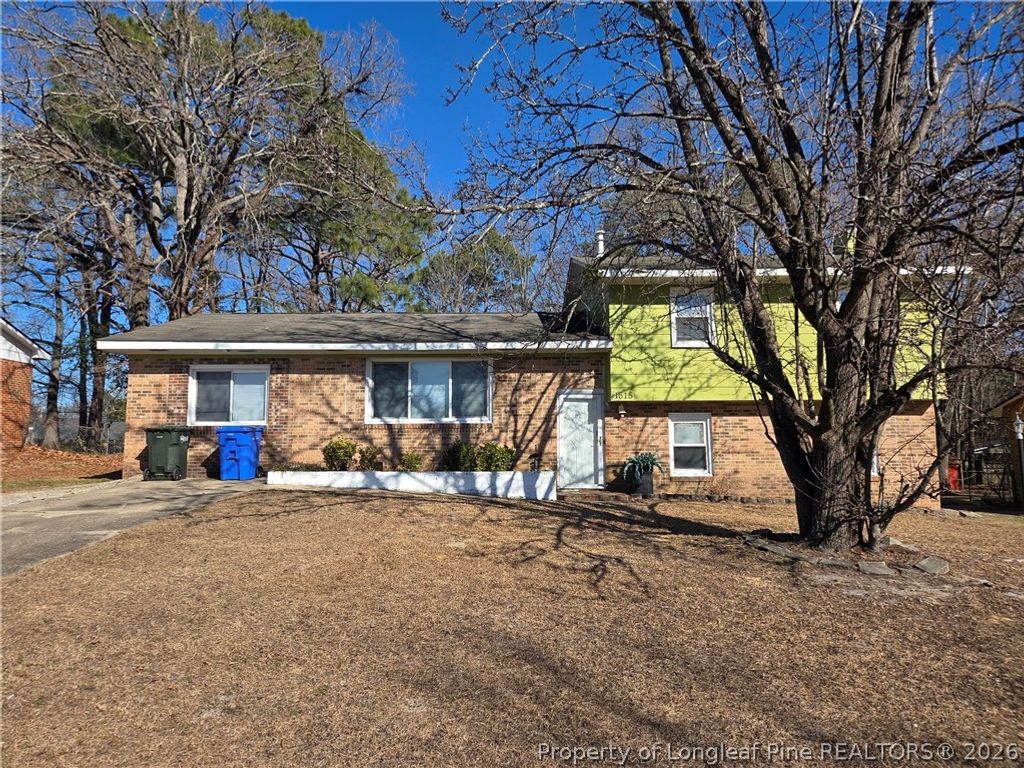Photo of 1515 Grandview Drive, Fayetteville, NC 28314 (MLS # 757853)