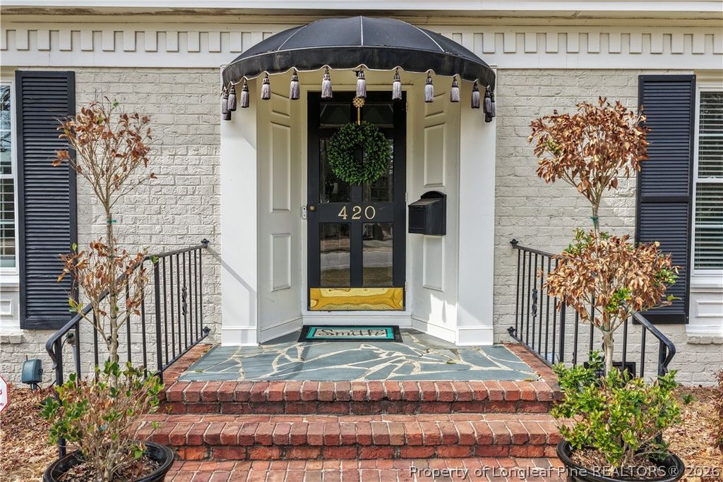 Photo of 420 Northview Drive, Fayetteville, NC 28303 (MLS # 757553)