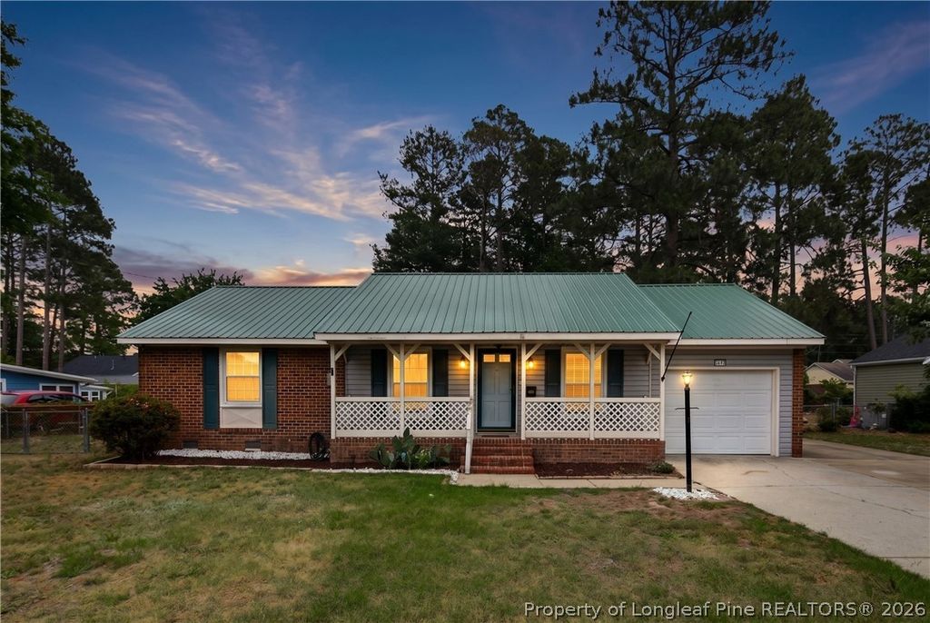 Photo of 547 Farmview Drive, Fayetteville, NC 28311 (MLS # 764586)