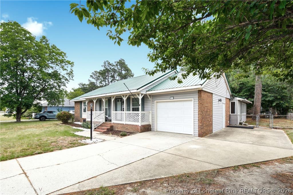 Photo of 547 Farmview Drive, Fayetteville, NC 28311 (MLS # 764586)