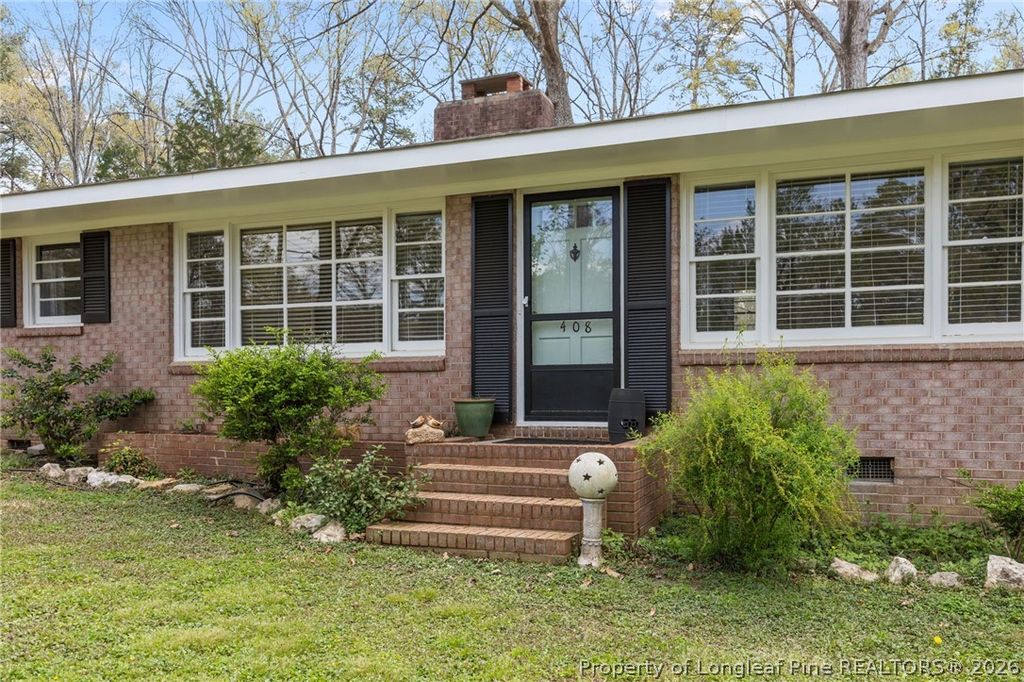 Photo of 408 Sherwood Drive, Sanford, NC 27332 (MLS # 759935)