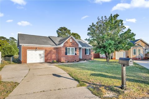Tiny photo for 805 Windingwood Place, Hope Mills, NC 28348 (MLS # 760748)