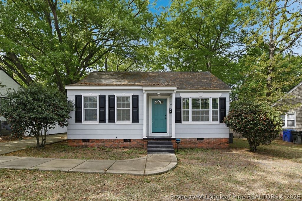 Photo of 1007 Anarine Road, Fayetteville, NC 28303 (MLS # 760267)