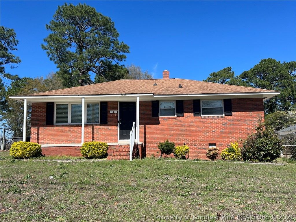 Photo of 1868 Gola Drive, Fayetteville, NC 28301 (MLS # 758134)