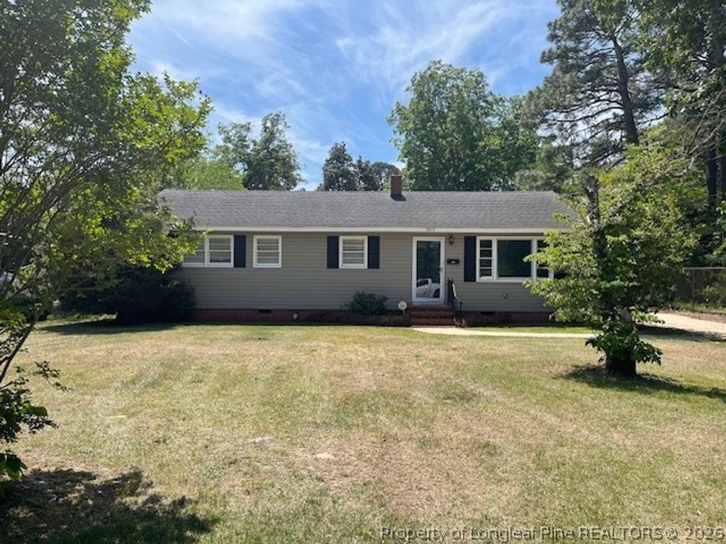 Photo of 1815 Cherokee Drive, Fayetteville, NC 28303 (MLS # 760926)