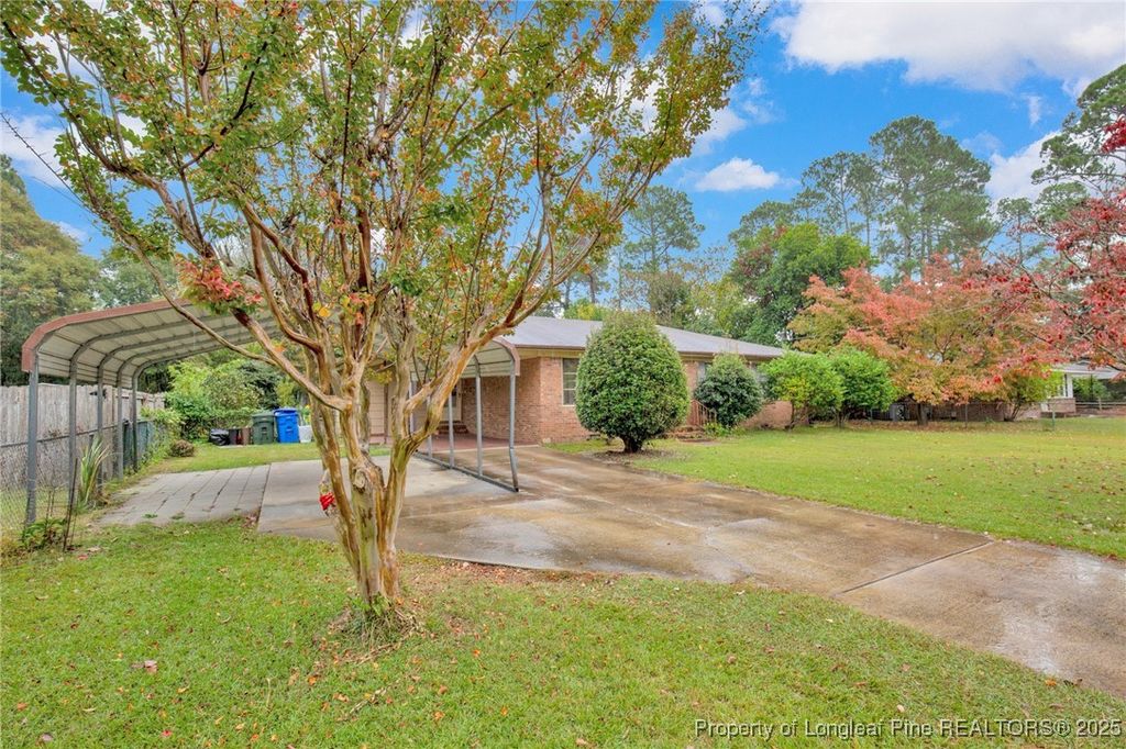 Photo of 1005 Arberdale Drive, Fayetteville, NC 28304 (MLS # 751586)