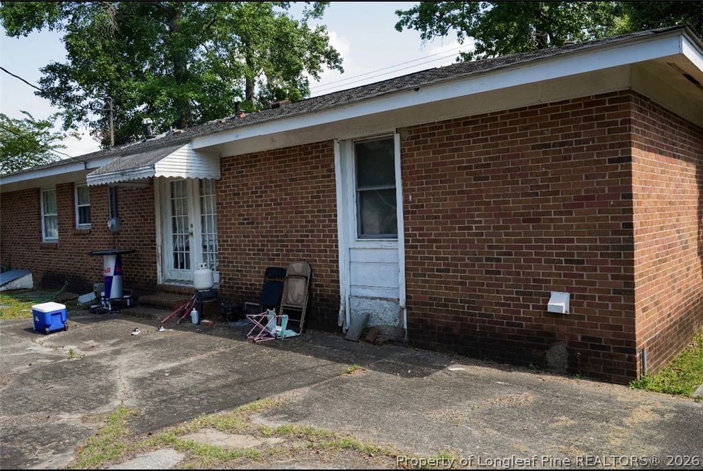 Photo of 1395 E 7th Street, Lumberton, NC 28358 (MLS # 762678)