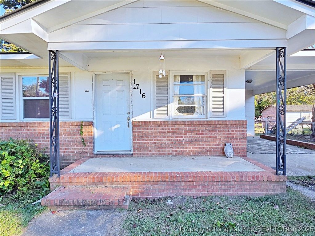 Photo of 1716 Shaw Road, Fayetteville, NC 28311 (MLS # 752312)