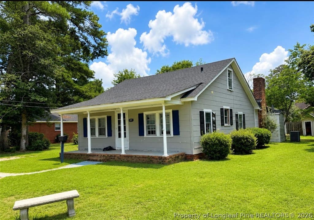 Photo of 405 W 21 Street W, Lumberton, NC 28358 (MLS # 766313)
