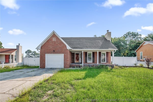 5312 THACKERAY DR, FAYETTEVILLE, NC 28306 - Image a7628a6147084eea3b8bcbb26f923e16/1357867332