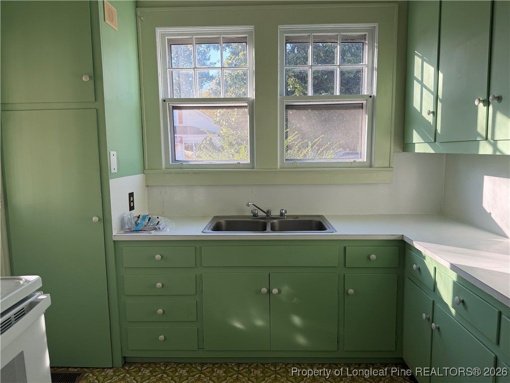 Photo of 202 E 17th Street, Lumberton, NC 28358 (MLS # 755162)