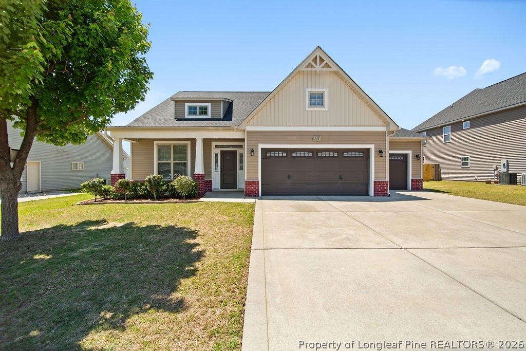 Photo of 343 Fountain Grove Drive, Raeford, NC 28376 (MLS # 761939)