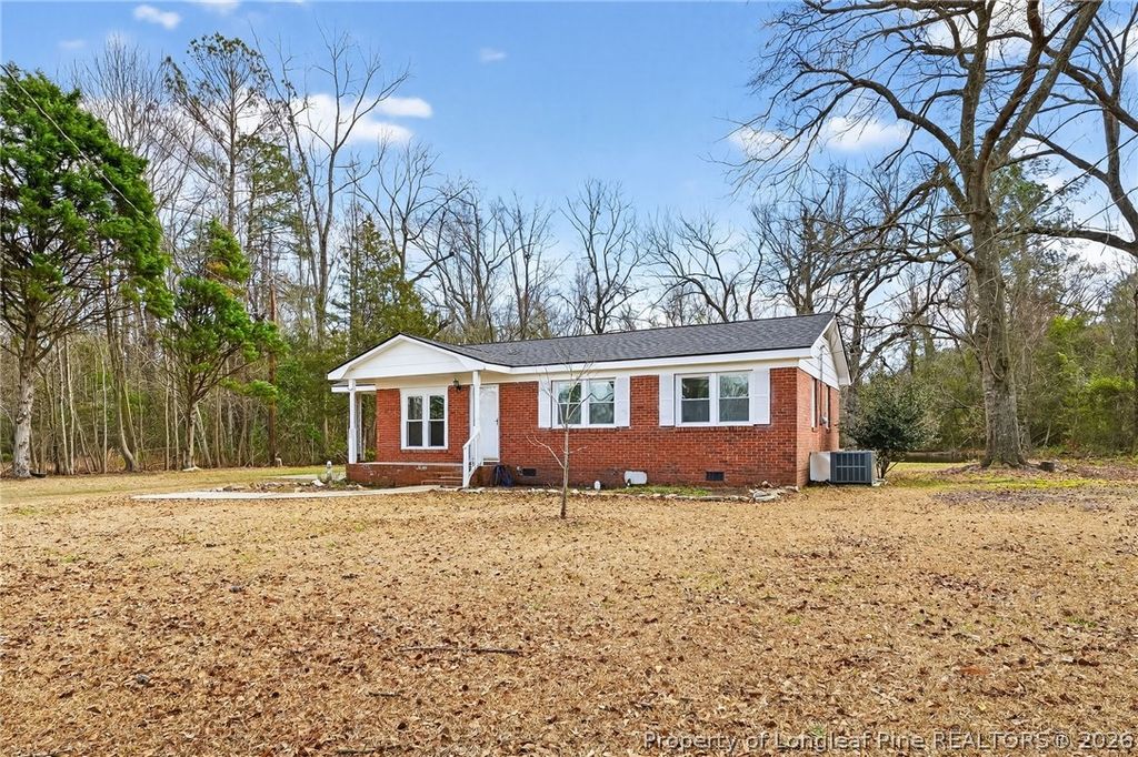 Photo of 1586 Tom Starling Road, Fayetteville, NC 28306 (MLS # 757911)