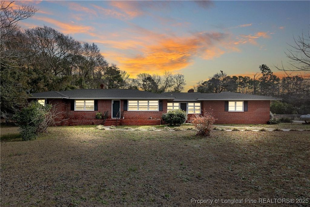 Photo of 6019 S US Highway 301 Highway, Hope Mills, NC 28348 (MLS # 742788)