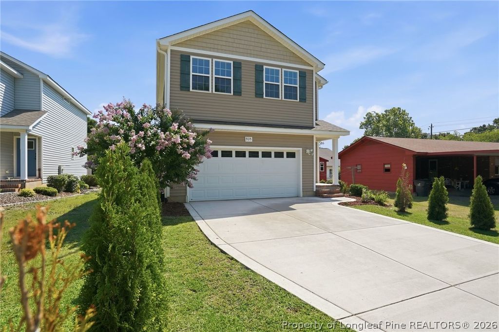 Photo of 935 W Illinois Avenue, Southern Pines, NC 28387 (MLS # 765607)