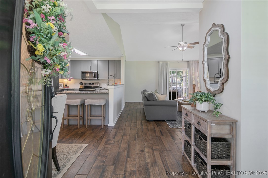 548 Woodberry Circle
